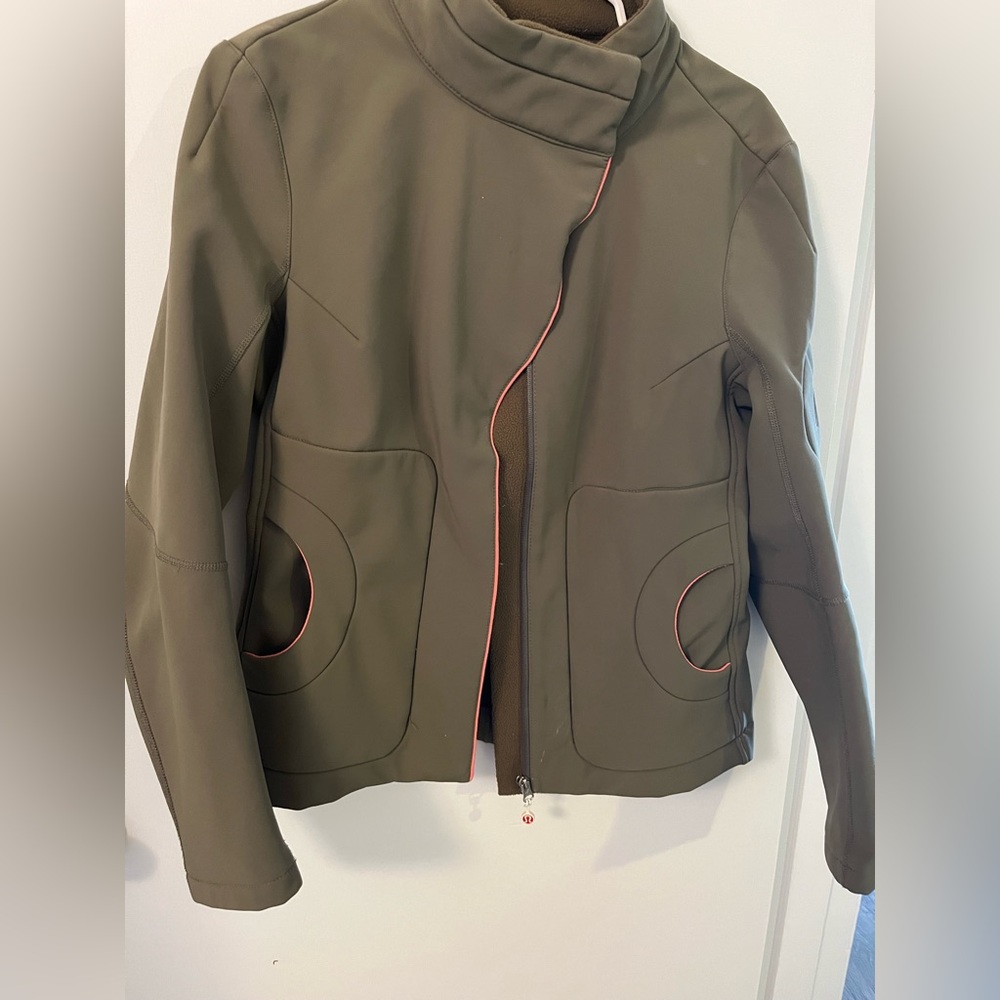 Lululemon rain jacket